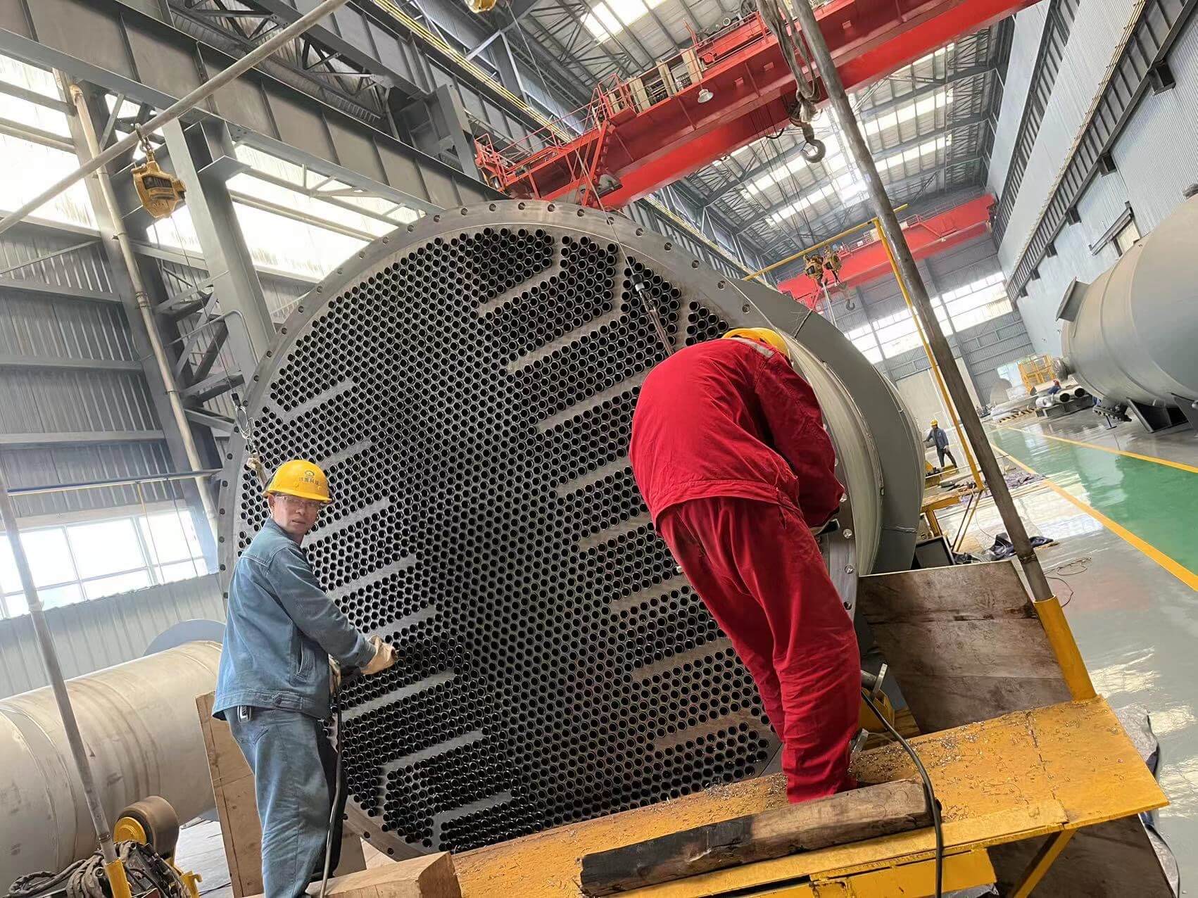 Heat Exchanger10 Heavy Duty Forged Steel Pressure Vessel, high pressure vessel, jinglei, JLC, steel pressure vessel, Cra Clad and Lined Steel Pipes, Clad Pipes, welded clad pipe, welding clad pipes, jinglei, jlc, metal clad pipe, Alloy Cladded Pipe, CRA cladded pipe, JLC Welded Pipe, clad pipe solution, heat exchanger